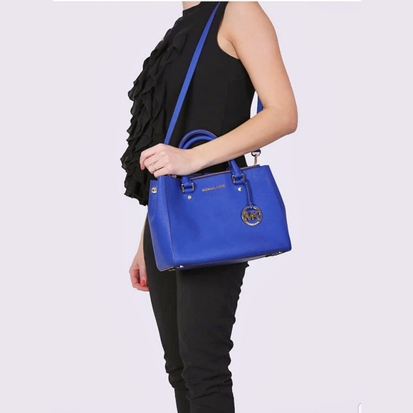 🆕️SOLD💙 - Picture 3 of 8